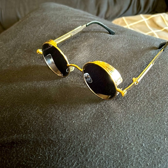 6 pair of sunglasses - buy as bundle or separate - Picture 2 of 14